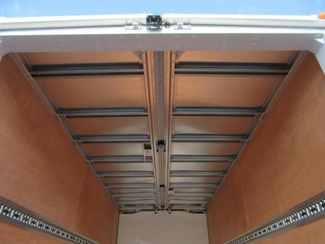 MITSUBISHI CANTER 2025 Image 31