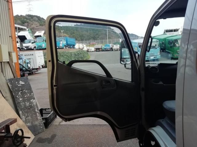 TOYOTA DYNA 2020 Image 31
