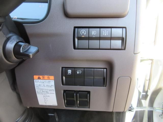 MITSUBISHI CANTER 2025 Image 31