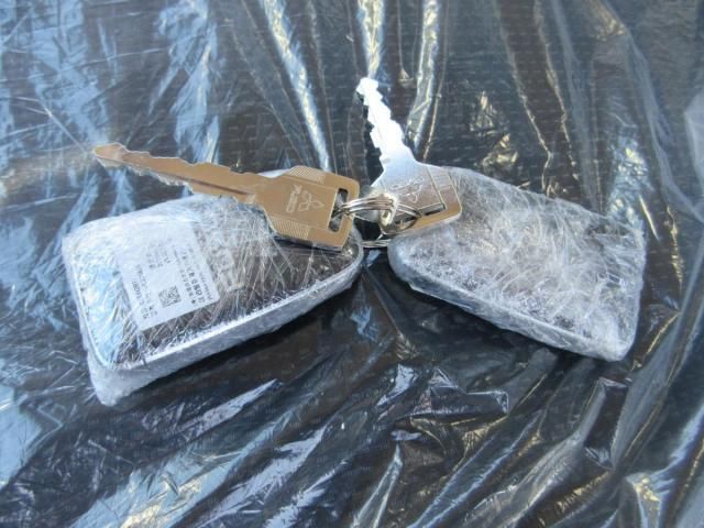 MITSUBISHI CANTER 2025 Image 31