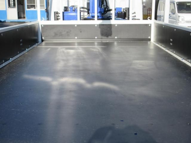 MITSUBISHI CANTER 2025 Image 31