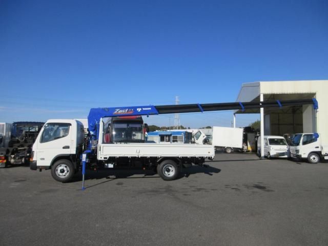 MITSUBISHI CANTER 2025 Image 31