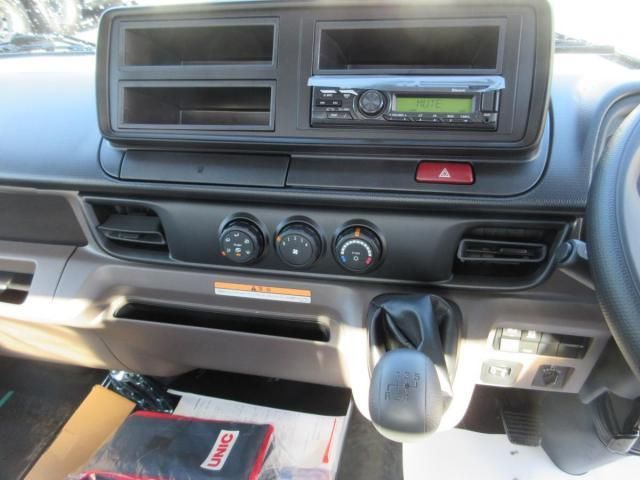 MITSUBISHI CANTER 2025 Image 31