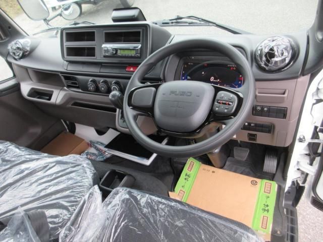 MITSUBISHI CANTER 2025 Image 31