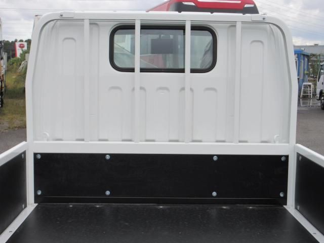 MITSUBISHI CANTER 2025 Image 31