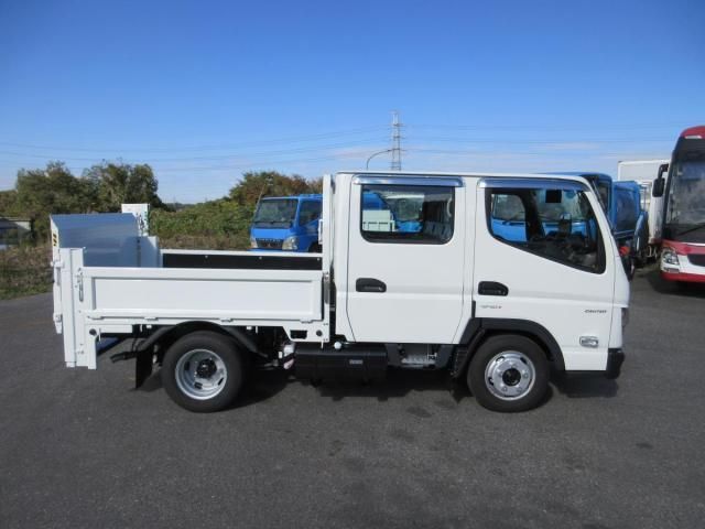 MITSUBISHI CANTER 2025 Image 31
