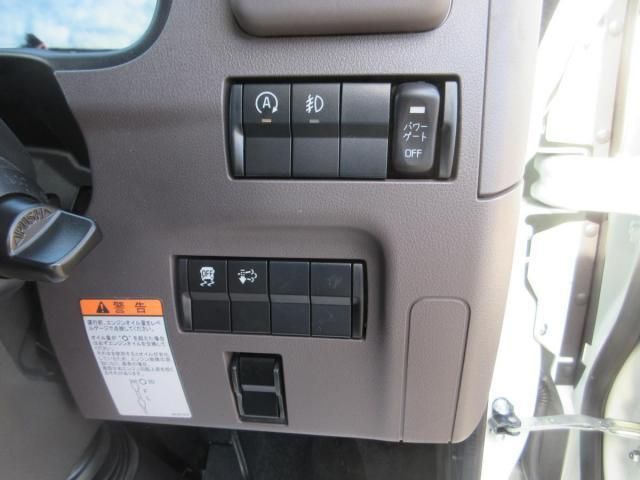 MITSUBISHI CANTER 2025 Image 31