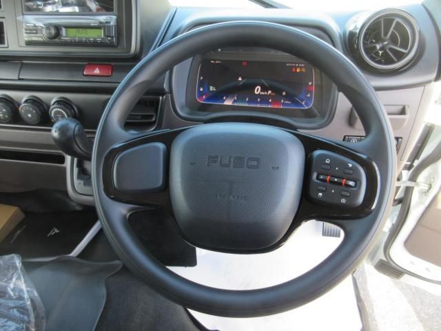 MITSUBISHI CANTER 2025 Image 31