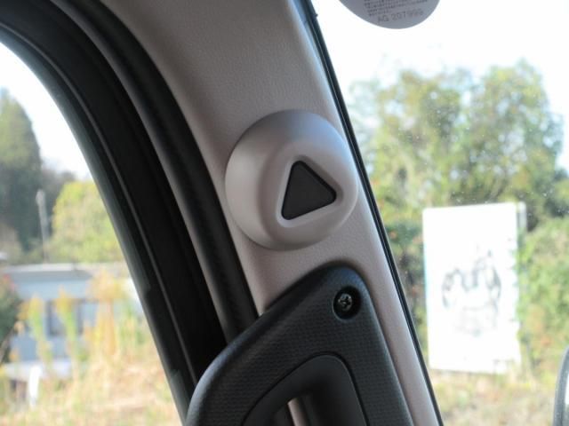 MITSUBISHI CANTER 2025 Image 31