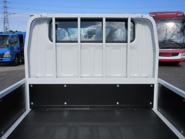 MITSUBISHI CANTER 2025 Image 31