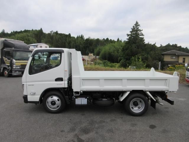 MITSUBISHI CANTER 2025 Image 31