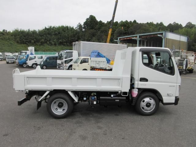 MITSUBISHI CANTER 2025 Image 31