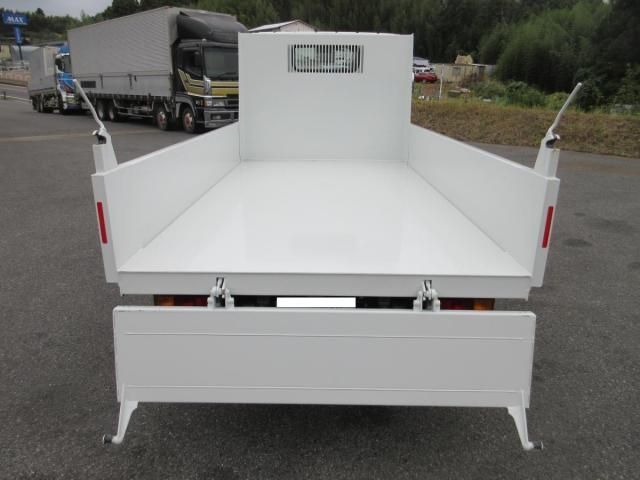 MITSUBISHI CANTER 2025 Image 31