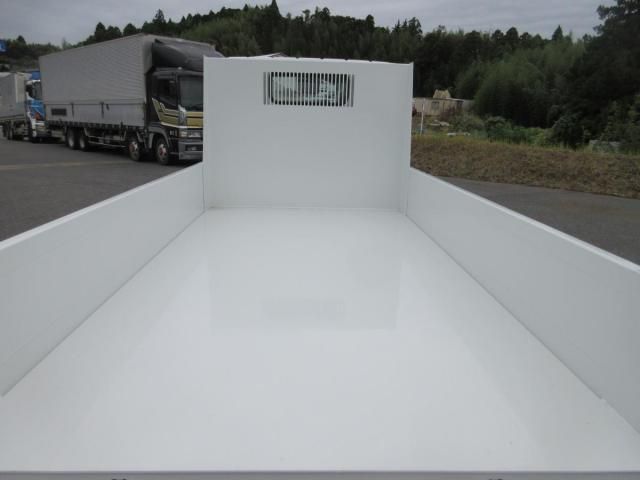 MITSUBISHI CANTER 2025 Image 31