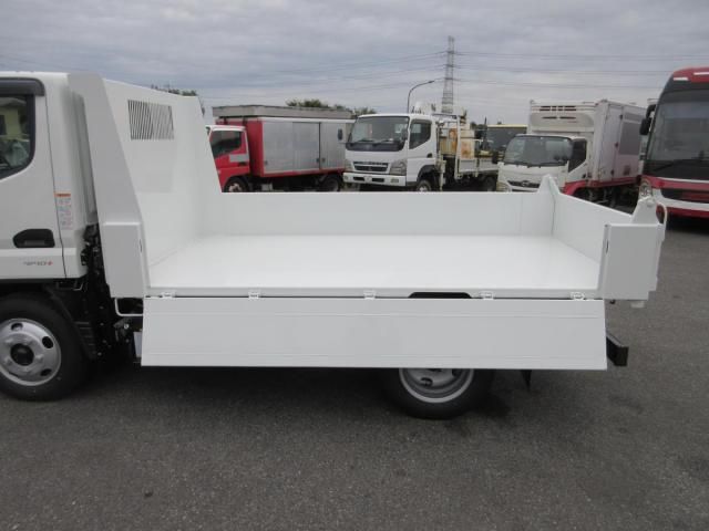 MITSUBISHI CANTER 2025 Image 31