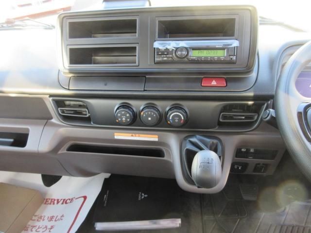 MITSUBISHI CANTER 2025 Image 31