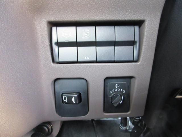 MITSUBISHI CANTER 2025 Image 31