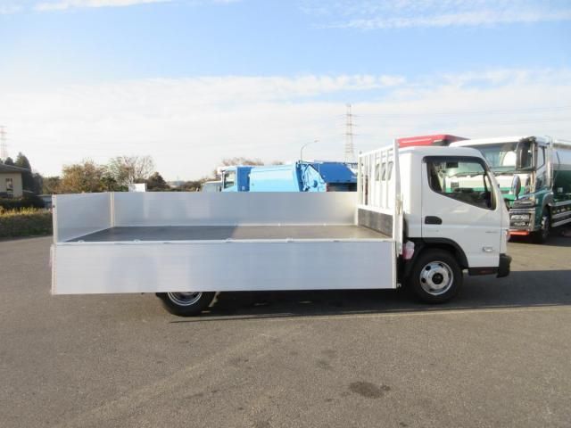 MITSUBISHI CANTER 2025 Image 31