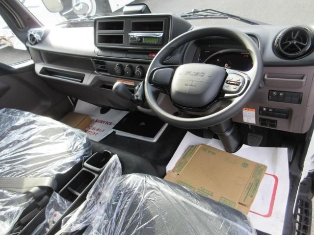 MITSUBISHI CANTER 2025 Image 31