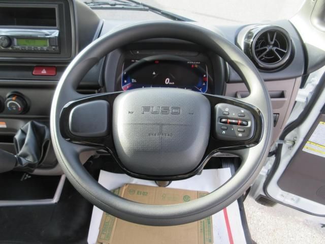 MITSUBISHI CANTER 2025 Image 31