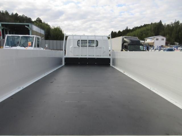 MITSUBISHI CANTER 2025 Image 31