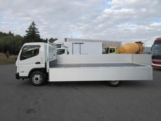 MITSUBISHI CANTER 2025 Image 31