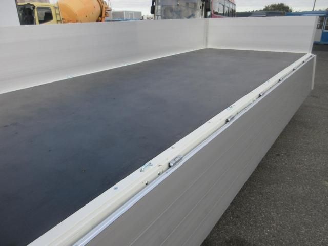 MITSUBISHI CANTER 2025 Image 31