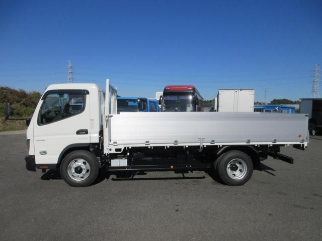 MITSUBISHI CANTER 2025 Image 31
