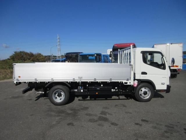 MITSUBISHI CANTER 2025 Image 31