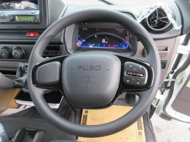 MITSUBISHI CANTER 2025 Image 31