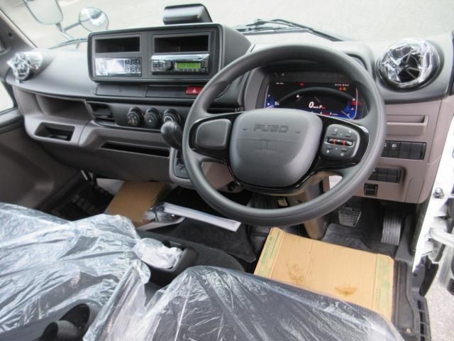 MITSUBISHI CANTER 2025 Image 31