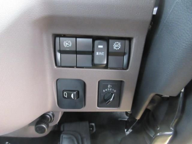 MITSUBISHI CANTER 2025 Image 31