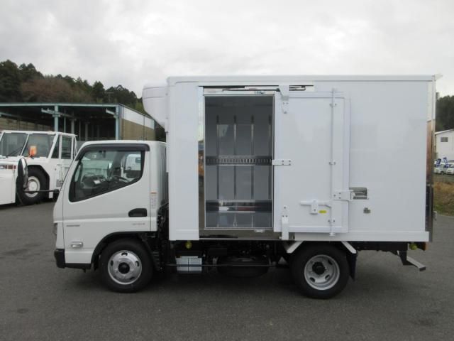 MITSUBISHI CANTER 2025 Image 31