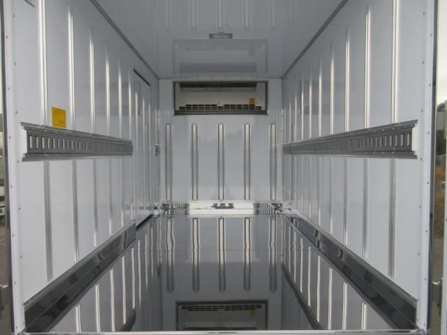 MITSUBISHI CANTER 2025 Image 31