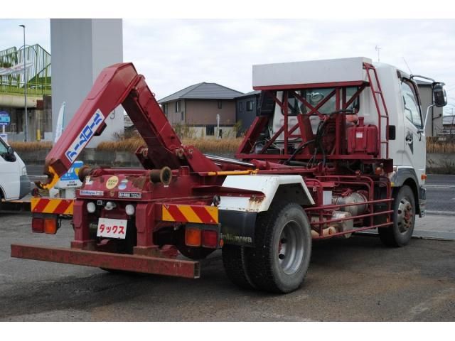 MITSUBISHI FUSOU FIGHTER 2016 Image 31