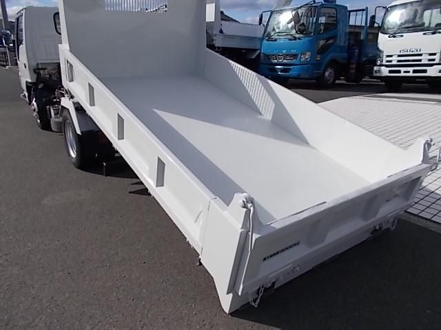 ISUZU ELF 2018 Image 31