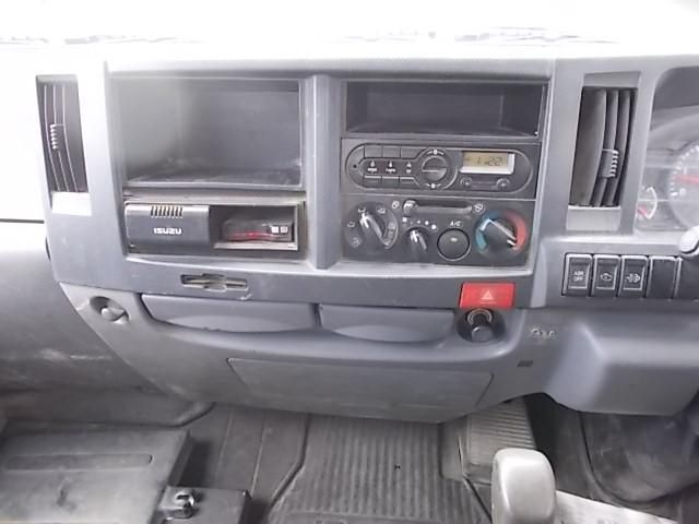 ISUZU ELF 2018 Image 31