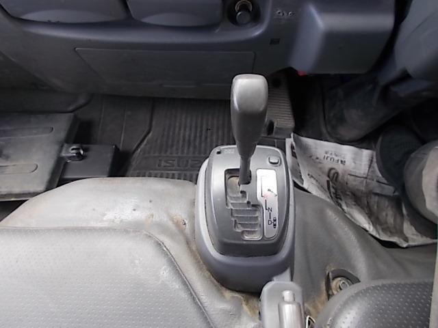 ISUZU ELF 2018 Image 31