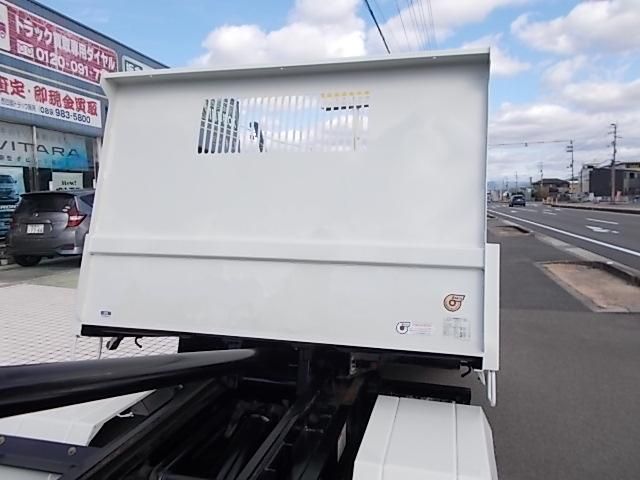 ISUZU ELF 2018 Image 31