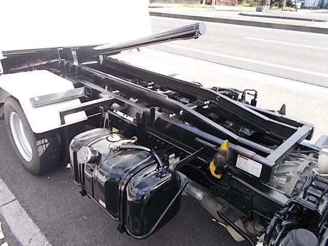 ISUZU ELF 2018 Image 31