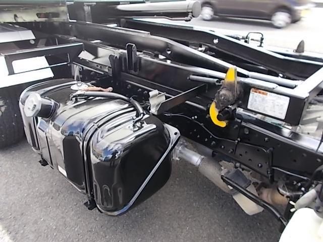 ISUZU ELF 2018 Image 31