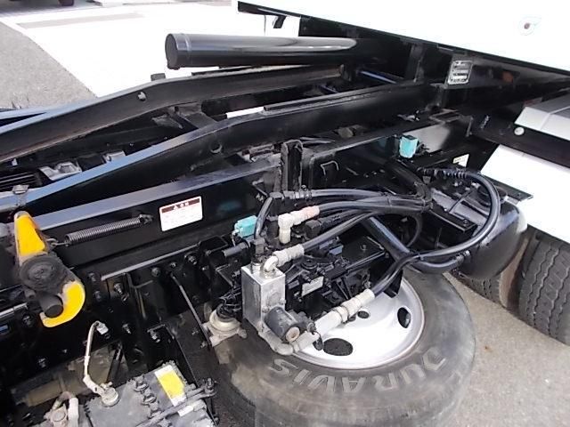 ISUZU ELF 2018 Image 31