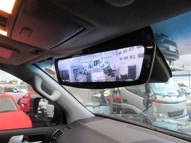 TOYOTA LANDCRUISER PRADO 2023 Image 31