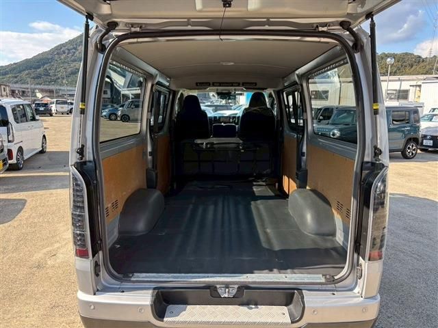 MAZDA BONGO BRAWNY VAN 2023 Image 31