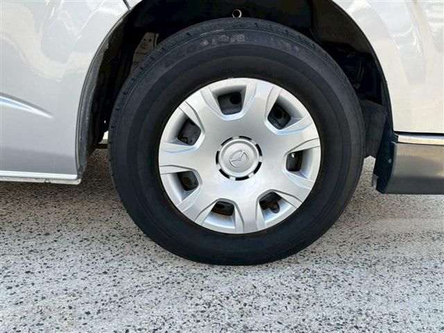 MAZDA BONGO BRAWNY VAN 2023 Image 31