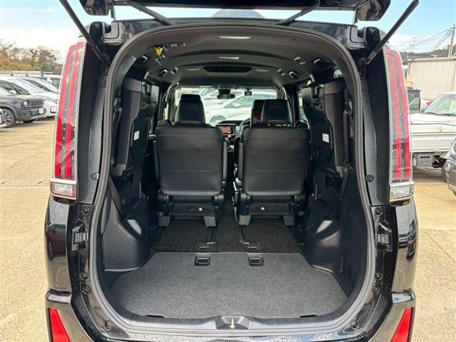 TOYOTA NOAH 2019 Image 31