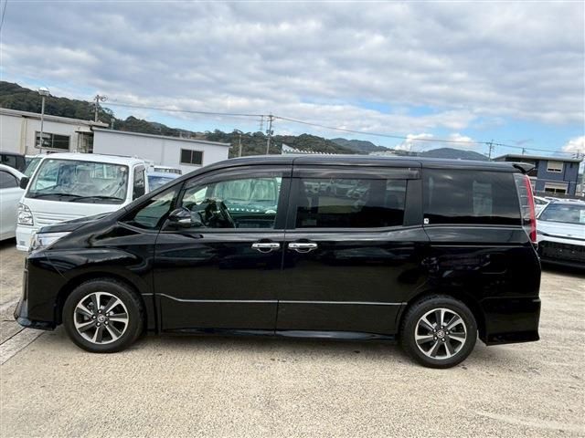 TOYOTA NOAH 2019 Image 31