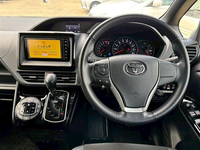 TOYOTA NOAH 2019 Image 31