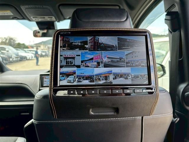 TOYOTA NOAH 2019 Image 31