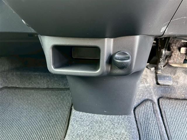 DAIHATSU MOVE CUSTOM 2012 Image 31